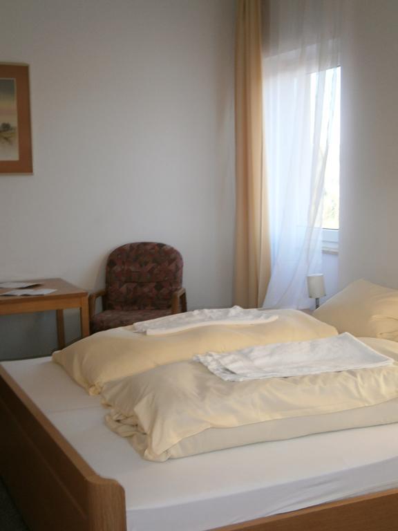 Hotel Strauss Waldbronn Bilik gambar