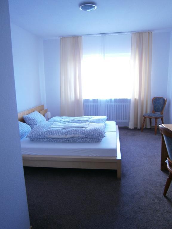 Hotel Strauss Waldbronn Bilik gambar