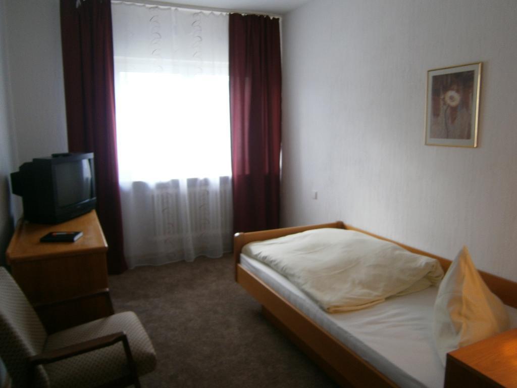 Hotel Strauss Waldbronn Bilik gambar